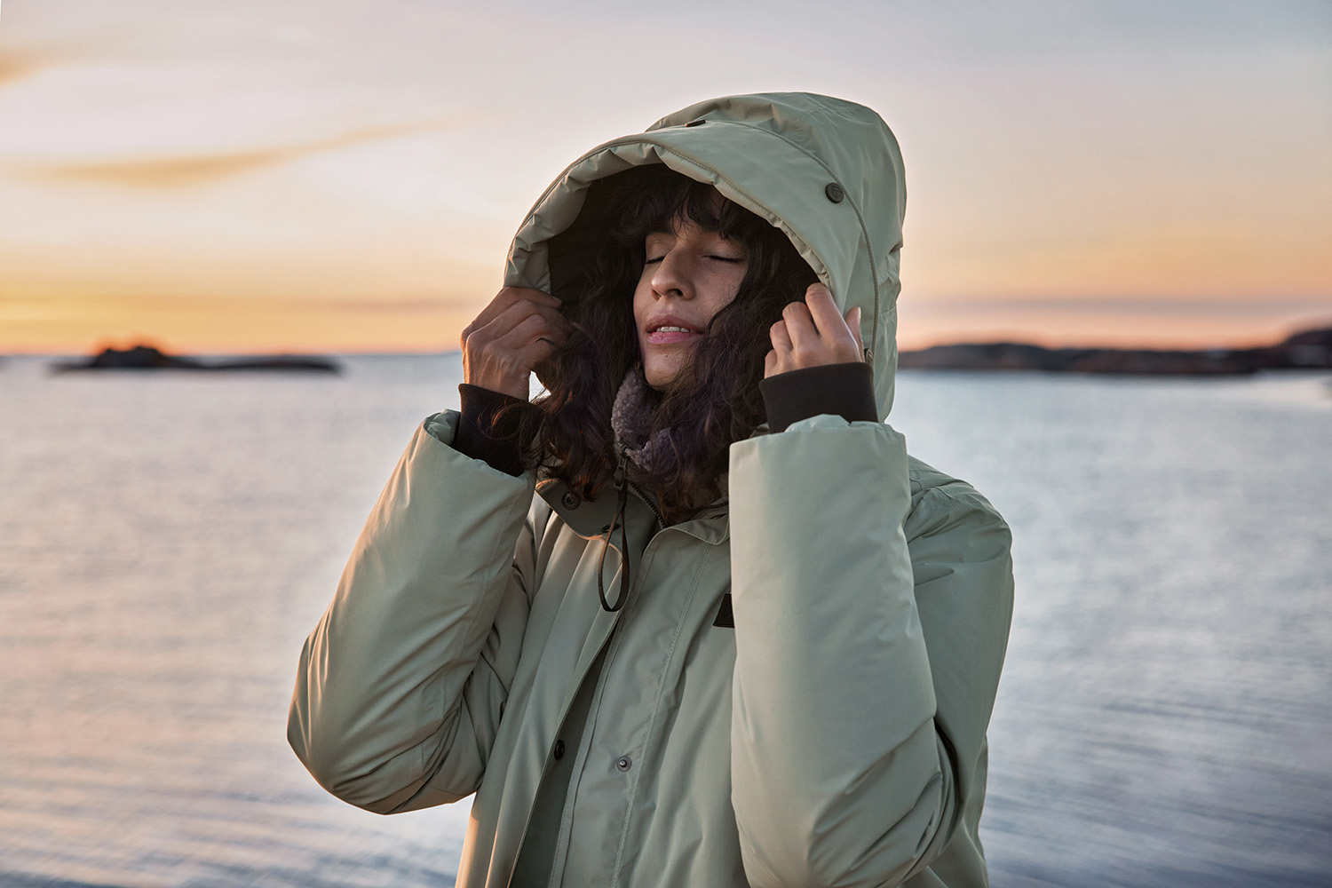 Find the right women's jacket in our guide to warmth levels - Didriksons