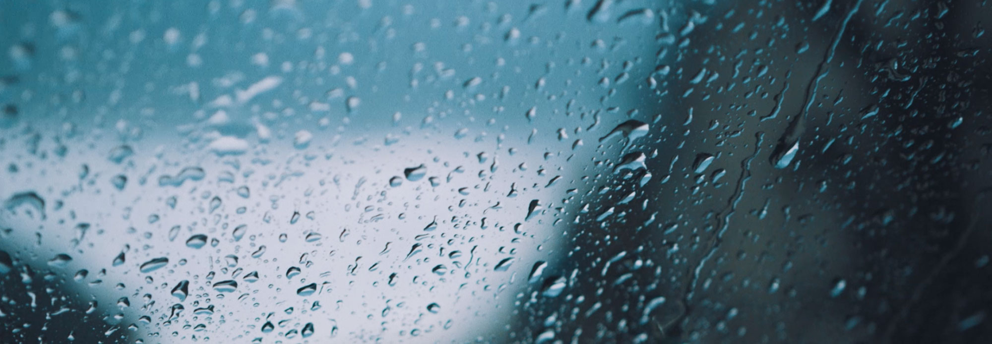 Didriksons regndroppar på glas